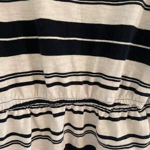 Banana republic navy and white  cotton elastic Mimi dress sz M